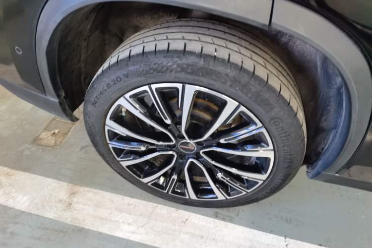 Used EXEED Lingyun 2023 400T Two-Wheel-Drive Star Prestige Edition Right Rear Wheel Hub