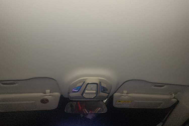 Used Wuling Xingguang 2024 Co-Creation Edition 510 Advanced Model Headliner