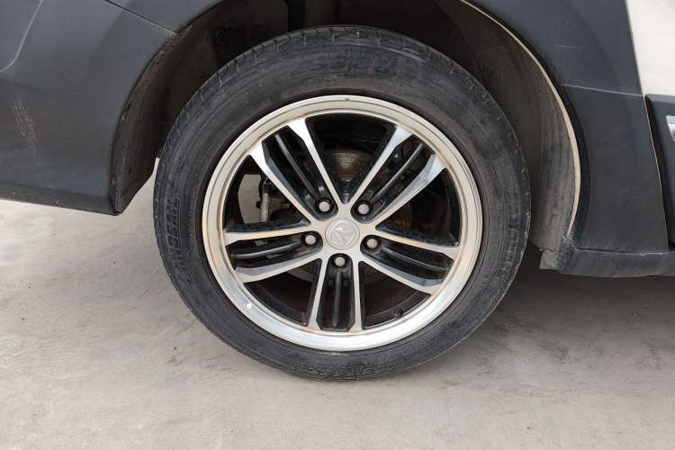 Used BAIC Weiwang M60 2017 1.5L Manual Silver Edition