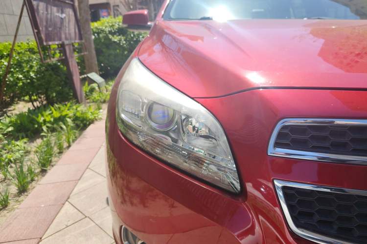 Used Chevrolet Malibu 2012 2.0L Automatic Luxury Edition Right Front Headlight