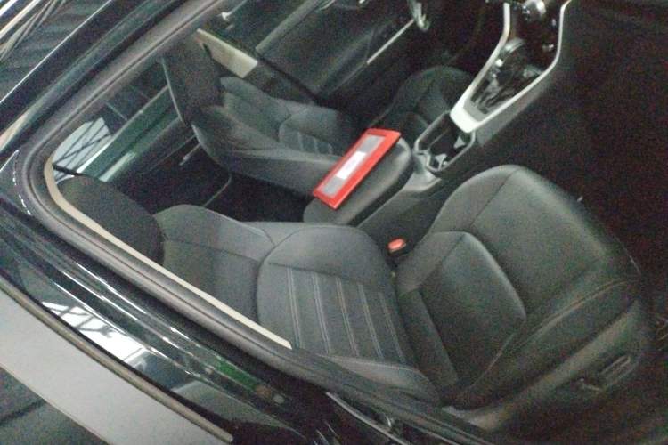 Used Toyota Wildlander 2023 2.0L CVT Two-Wheel Drive Luxury PLUS Edition Right Front Seat