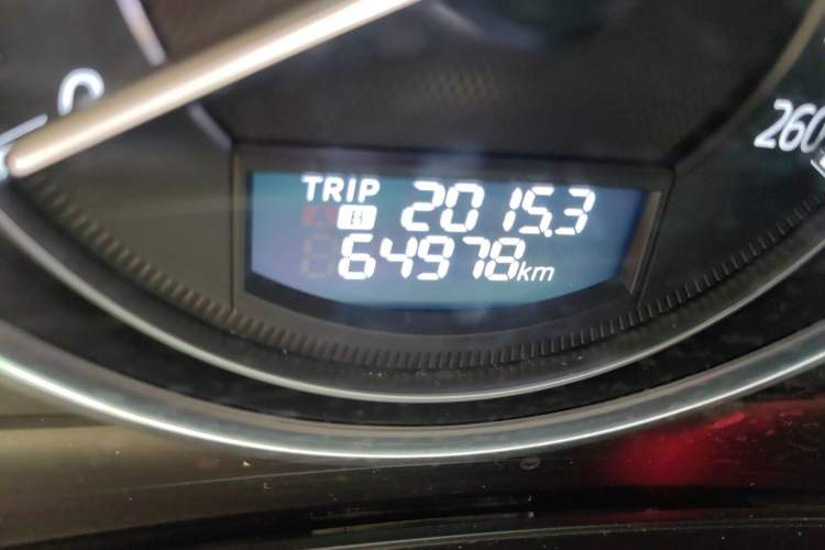 Used Mazda Atenza 2017 2.5L Blue Sky Prestige Edition Odometer Close Up