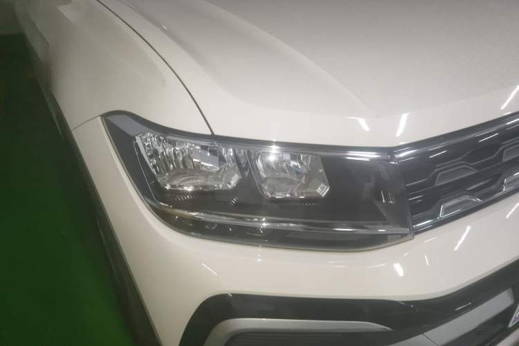 Used Volkswagen T-Cross 2020 1.5L Automatic Fashion Edition Right Front Headlight