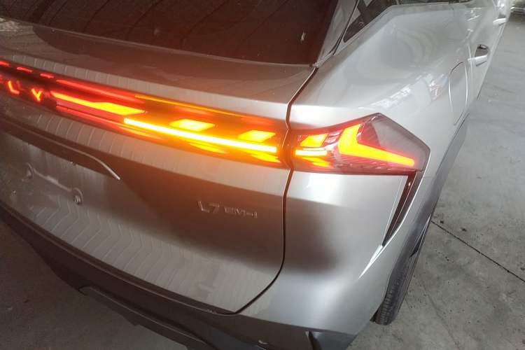 Used Geely Galaxy L7 2025 EM-i 115km Exploration+ Edition
