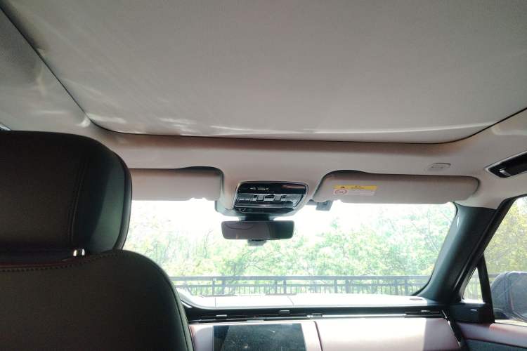 Used Land Rover Range Sport 2023 400PS Dynamic SE Headliner