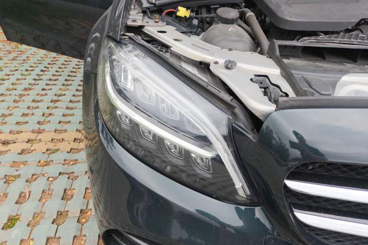 Used Mercedes-Benz C-Class 2020 Restyled C 260 Sport Edition Exterior 3