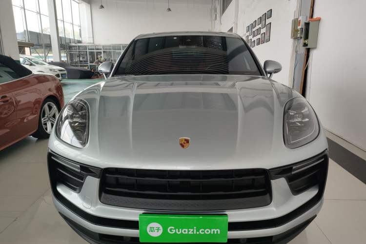 Used Porsche Macan 2022 Macan 2.0T Front