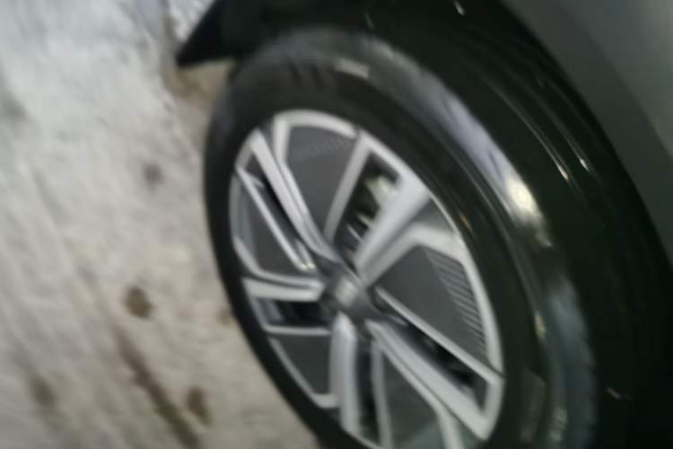 Used Geely Galaxy Galaxy Xingjian 7 EM-i 2025 120km Exploration+ Version