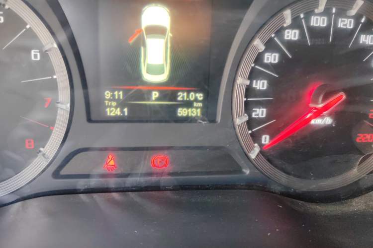 Used GAC Trumpchi GA6 2016 235T DCT Luxury Edition Odometer Close Up