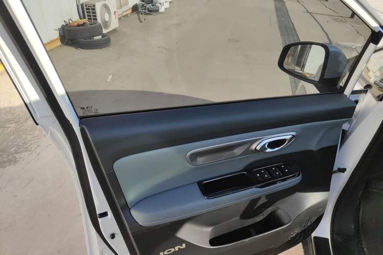 Used AION Y 2023 Younger Star Edition