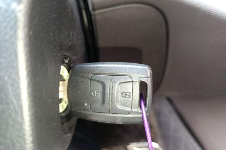 Used Wuling Hongguang V 2022 1.5L Jingqu Version Hydraulic Power Steering LAR