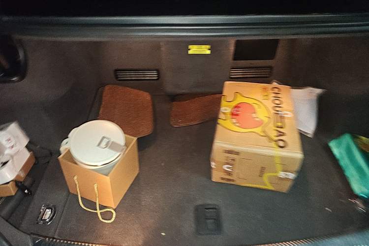 Used Audi A8 2011 A8L W12 6.3 FSI quattro
