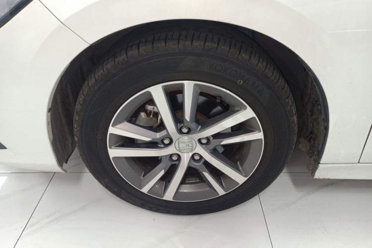 Used Honda Civic 2022 240TURBO CVT Dynamic Edition Left Front Wheel Hub