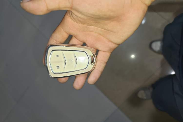 Used Cadillac XT4 2021 28T Two-Wheel Drive Luxury Version