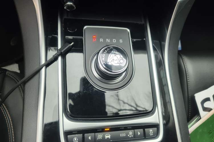 Used Jaguar XEL 2019 2.0T 200 PS Deluxe Edition
