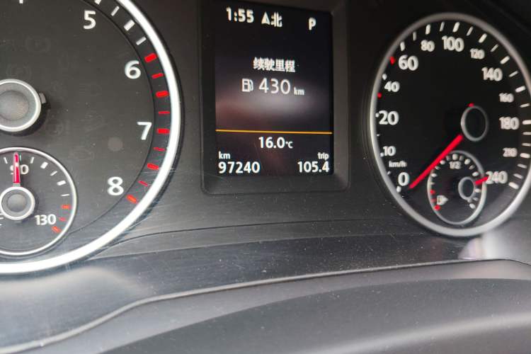 Used Volkswagen Tiguan 2016 330TSI Automatic All-Wheel Drive Luxury Edition Odometer Close Up