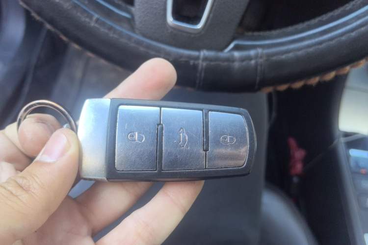 Used Volkswagen Magotan 2012 Revised Version 1.8TSI Leading Edition Vehicle Key