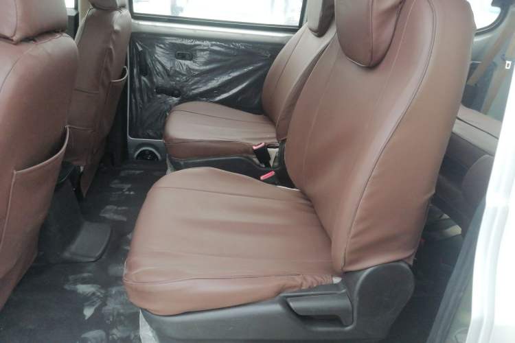 Used Wuling Hongguang V 2019 1.5L Standard Version L2B
