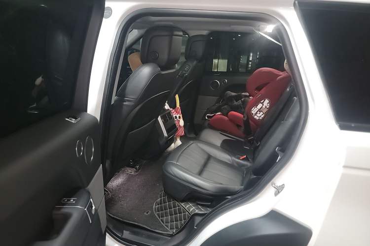 Used Land Rover Range Sport 2021 3.0 L6 SE
