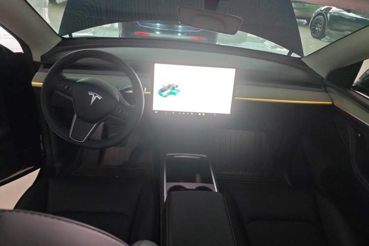 Used Tesla Model Y 2024 Rear-Wheel-Drive Version
