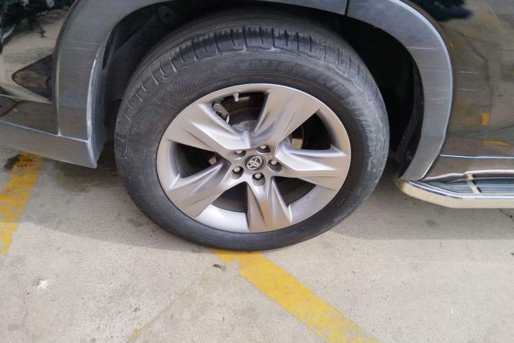 Used Toyota Highlander 2017 2.0T Four-Wheel Drive Luxury Edition 7 Seats Exterior 3