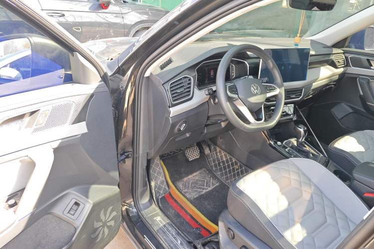 Used Volkswagen Tayron 2023 280TSI Two-Wheel-Drive Luxury Plus Advanced Version
