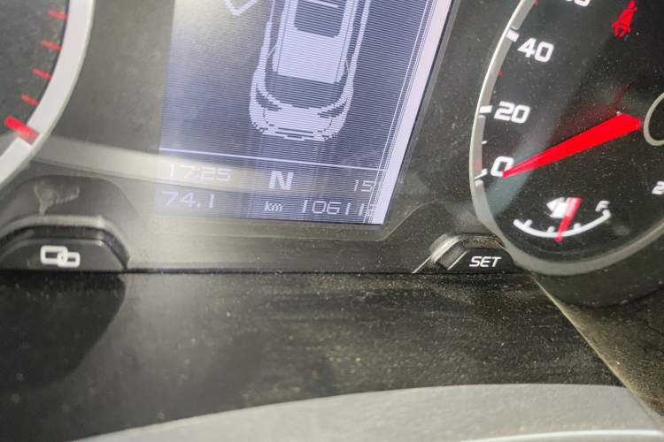 Used Geely Auto Emgrand X7 Sport 2016 1.8TD Automatic ZhiShang Model