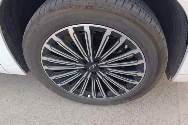 Used Chery Tiggo 9 2025 2.0T Automatic Two-Wheel Drive Luxury Edition 5 Seats