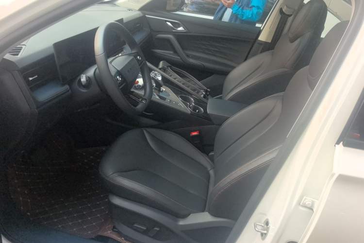 Used Roewe RX5 New Energy 2023 eRX5 Ultra-Hybrid Comfort Edition
