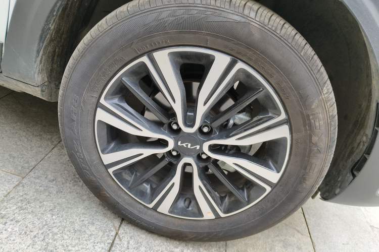 Used Kia kx1 Stonic 2021 1.4L Automatic Fun Edition
