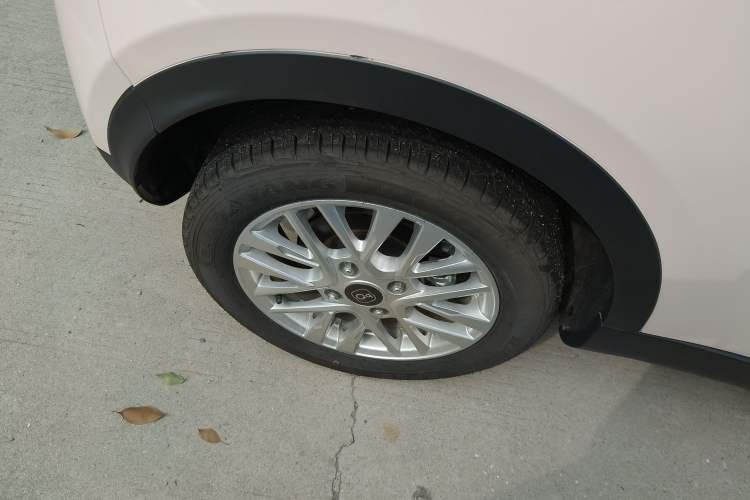 Used Chery Little Ant 2024 Revised Edition Youth Version 321 km Cool Love Edition 29.23 kWh