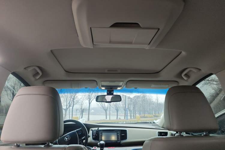 Used Honda Odyssey 2015 2.4L Supreme Edition
