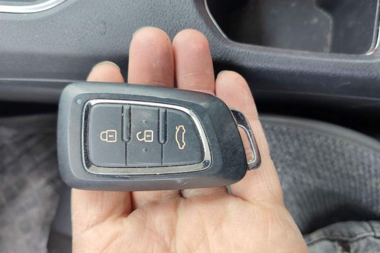 Used Dongfeng Aeolus E70 2021 Revised Version 360H Battery-Swap Edition
