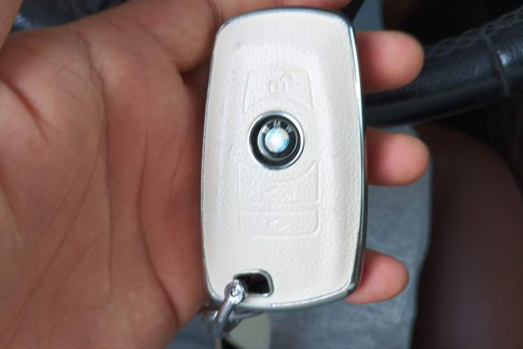 Used BMW 5 Series 2014 520Li Elegant Model
