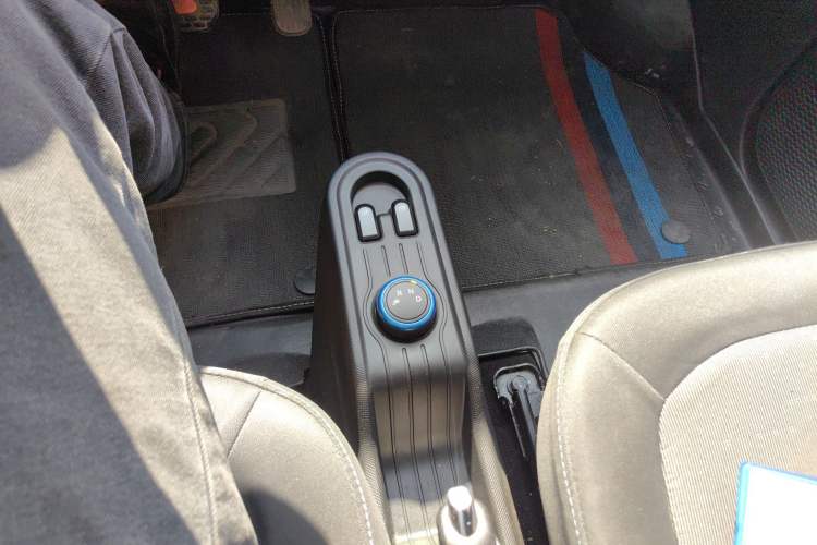 Used Wuling Hongguang MINIEV 2022 Easy Version Lithium-NMC Gear Lever