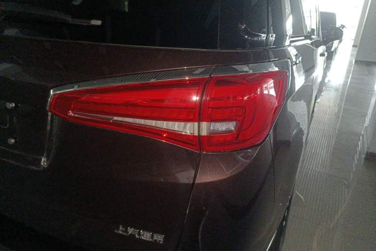 Used Buick GL8 2017 ES 28T Luxury Model China V Standard