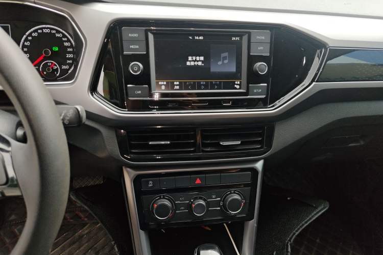 Used Volkswagen T-Cross 2019 280TSI DSG Comfort Edition Audio And AC Panel