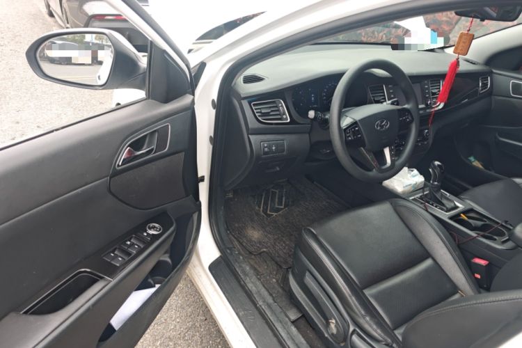 Used Hyundai Mistra 2016 1.8L Automatic Smart GLS
