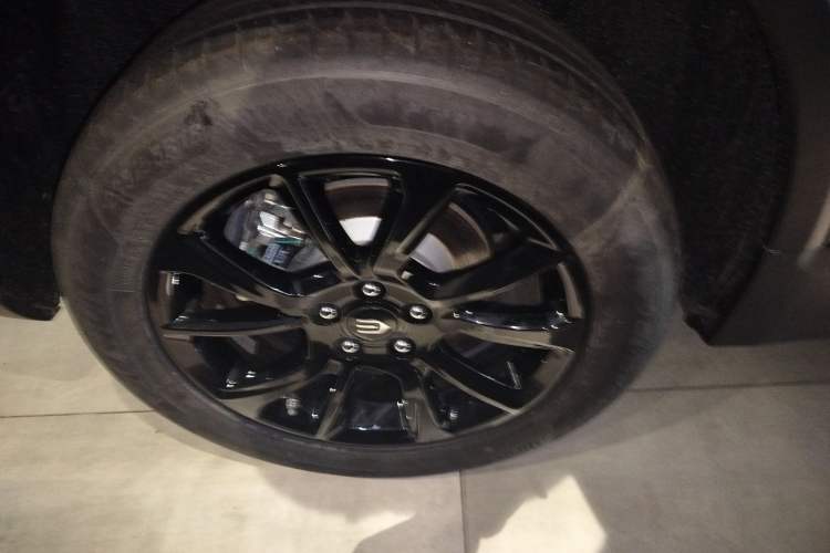 Used Skyworth HT-i 2024 Struggle Edition Right Rear Wheel Hub