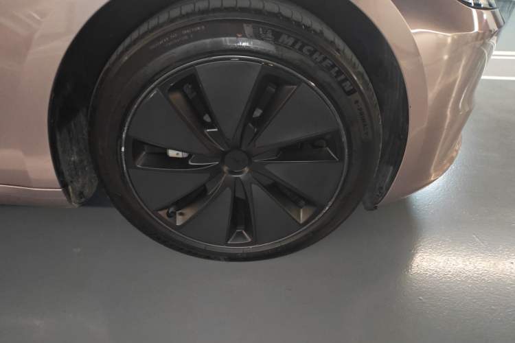 Used Tesla Model 3 2023 Rear-Wheel-Drive Version
