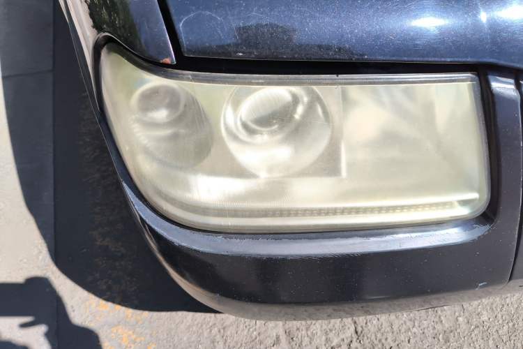 Used Volkswagen Santana Vista 2008 1.8L Manual Comfort Edition Right Front Headlight