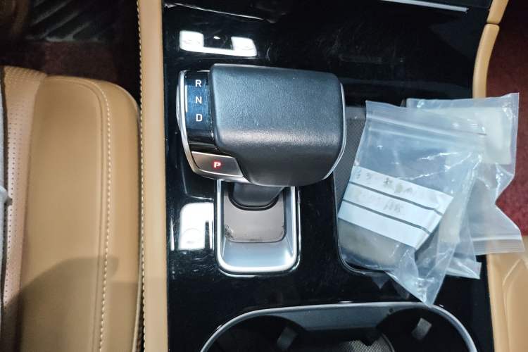 Used Li Auto ONE 2020 Extended-Range 6-Seater Version Gear Lever