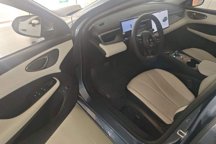 Used BYD Seal 05 DM-i 2025 DM-i Intelligent Drive 120KM Flagship Model
