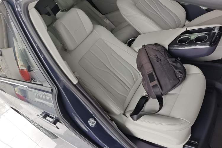 Used Buick GL8 New Energy 2026 Model Lu Zun Luxury Edition