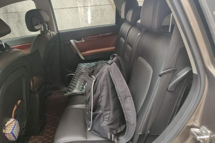 Used Chevrolet Captiva 2015 2.4L 4x4 Flagship Edition 7-Seater Left Rear Seat