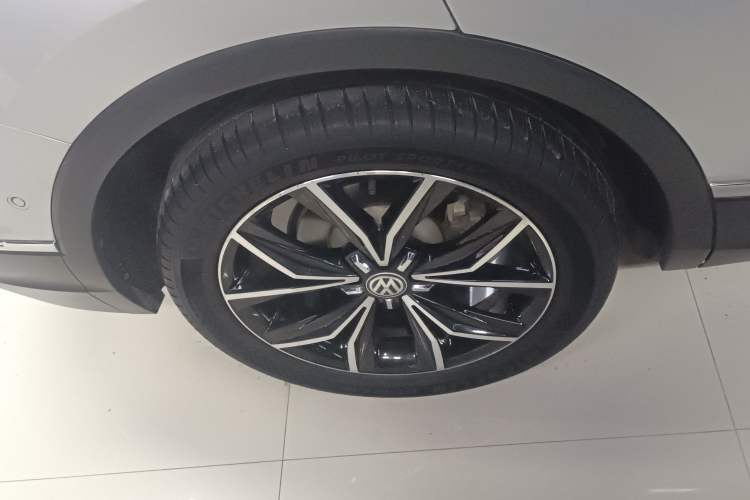 Used Volkswagen Tiguan L 2018 Revised 330TSI Automatic Two-Wheel Drive Flagship Edition