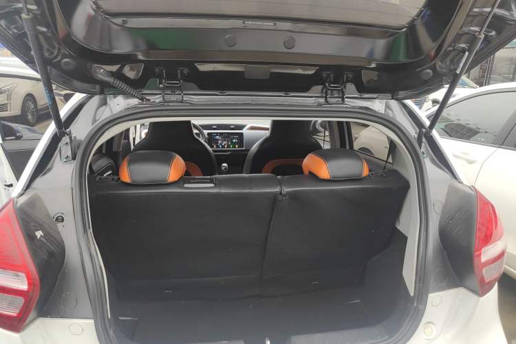 Used Geely Auto Vision X1 2017 1.3L Automatic Player Edition
