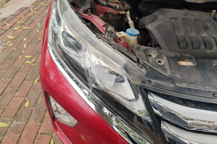 Used Mitsubishi Eclipse Cross 2019 1.5T CVT Two-Wheel Drive Belief Edition China VI Standard Right Front Headlight