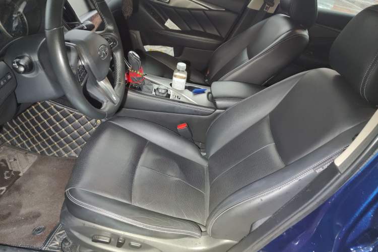 Used Infiniti Q50L 2018 2.0T Enjoyment Version China VI Standard