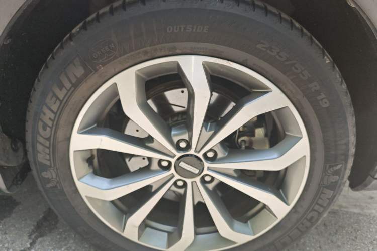 Used Wey VV6 2018 2.0T Four-Wheel Drive Flagship Version China V Standard
